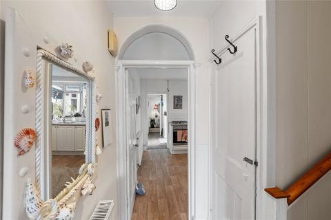 6 Cove Row, Weymouth, DT4 8TT
