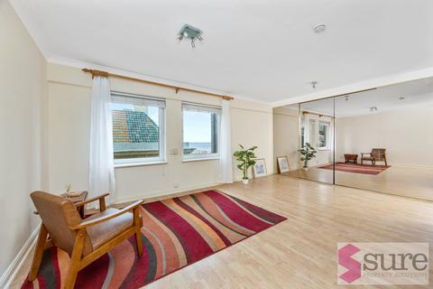 Studio for sale, Marine Parade, Brighton , East Sussex