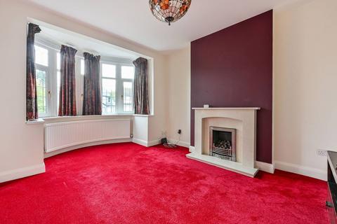 5 bedroom detached house to rent, Derwent Avenue, Kingston Vale, London, SW15