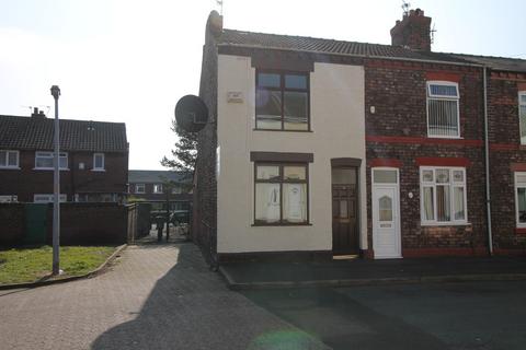 2 bedroom end of terrace house to rent, Taylor Street, Widnes
