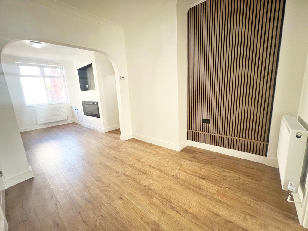 16 Taylor Street 5