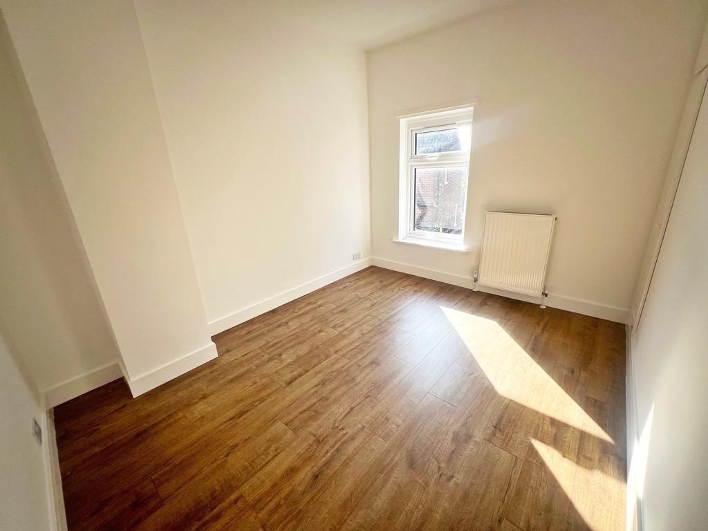 16 Taylor Street 1