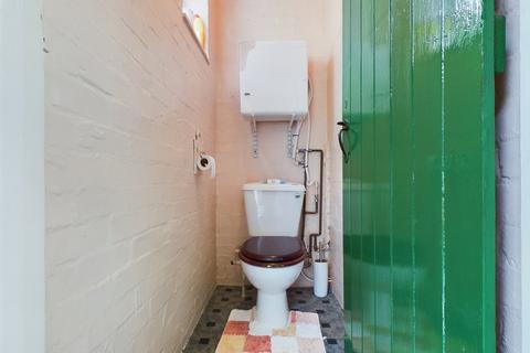 16 Hawthorne Road, Corringham, Stanford-le-hope, SS17 7TE