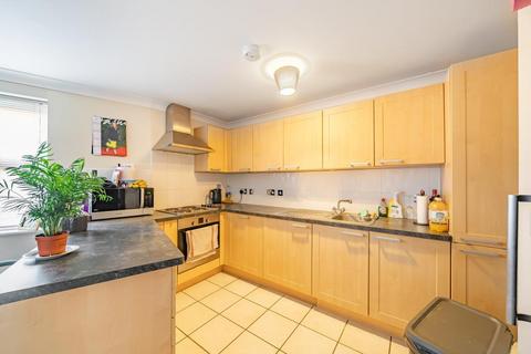 2 bedroom flat for sale, Swindon,  Wiltshire,  SN25