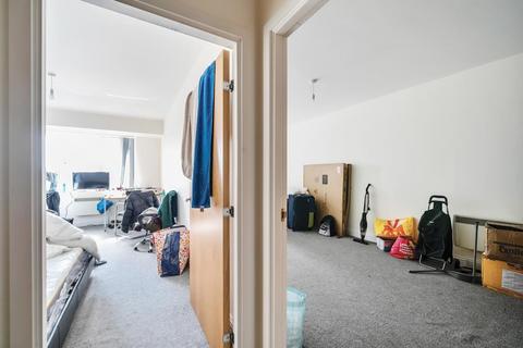 1 bedroom flat for sale, Swindon,  Wiltshire,  SN1