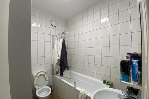 5 The Polygon, Eccles, Manchester, M30 0DS