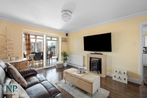 31 Hunt Road, Earls Colne, Colchester, CO6 2NX