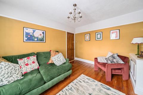 3 bedroom end of terrace house for sale, London Road, Cheltenham GL52