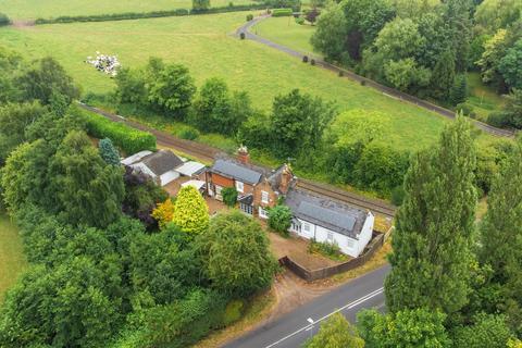 4 bedroom detached house for sale, Station Road, Desford, LE9