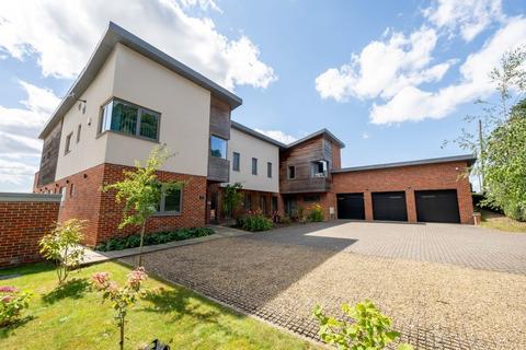 5 bedroom detached house for sale, Drayton