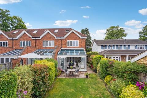 3 bedroom end of terrace house for sale, Oldfields Mews, Farnham Common