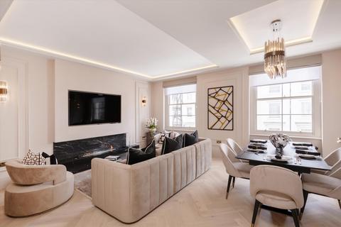 3 bedroom flat for sale, Gloucester Terrace, London, W2