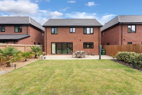 4 bedroom detached house for sale, Elmwood Drive, Congleton