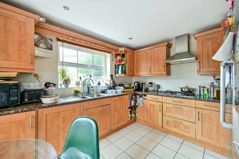 Harding Spur, Langley, Slough, SL3