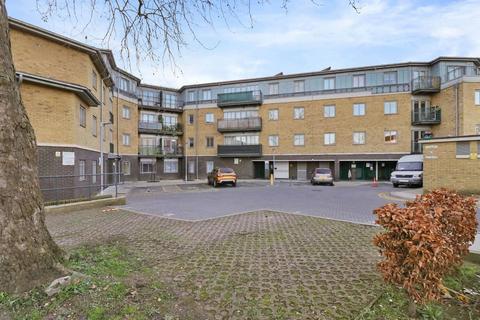 2 bedroom flat for sale, William Court, Streatham, London, SW16