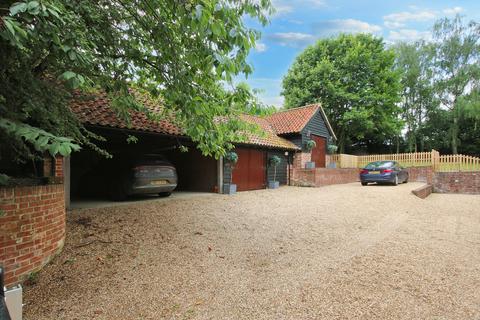 4 bedroom detached house for sale, The Maltings, Dunmow