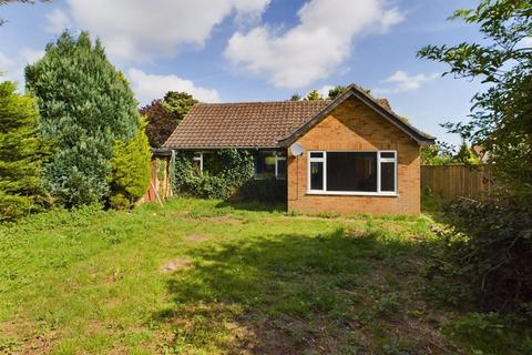 3 bedroom bungalow for sale, Belon, High Street, Hagworthingham