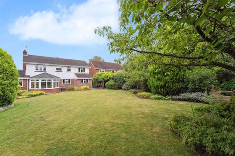 6 bedroom detached house for sale, Holywell Road, Studham