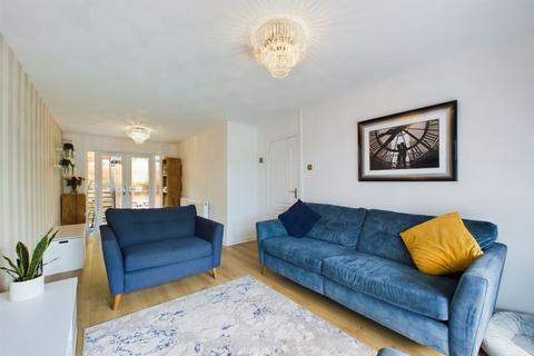 59 Compton Way, Middleton, Manchester, M24 2BU