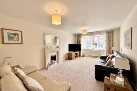20 Ramblers Way, Sutton Coldfield, B75 5DJ