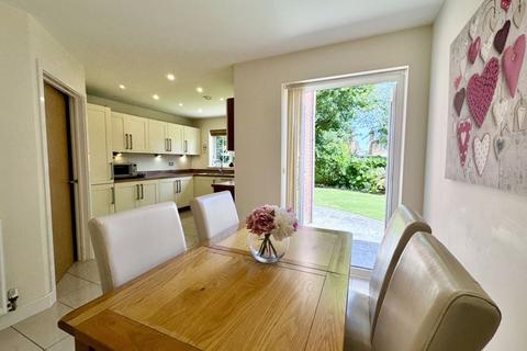 20 Ramblers Way, Sutton Coldfield, B75 5DJ