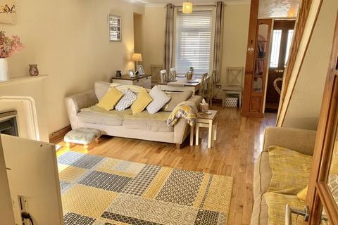 33 Henry Street, Neath, SA11 1PG
