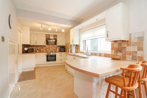 3 bedroom semi-detached house for sale, Lichfield Crescent, Hopwas