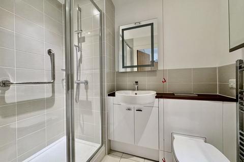2 bedroom retirement property for sale, Marlow Road, Bourne End SL8