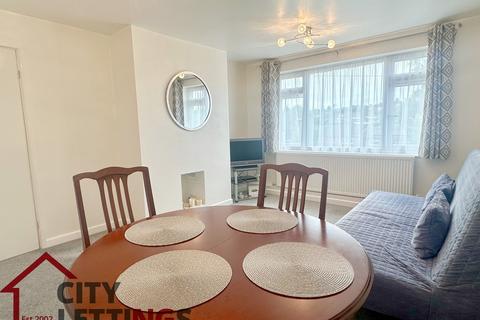 2 bedroom maisonette to rent, Foxhill Road East , Carlton