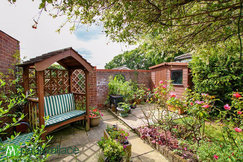 Garden Nook &amp; Shed