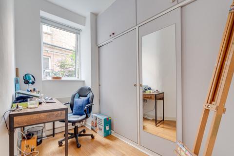 40 Kitchener Road, London, N2 8AS