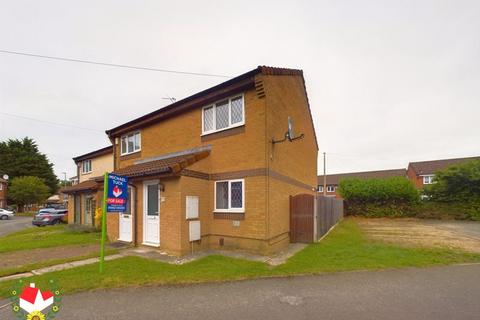 2 bedroom end of terrace house for sale, Maple Close, Hardwicke, Gloucester