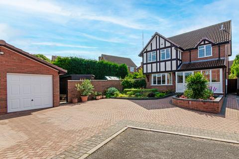 27 Saxton Drive, Sutton Coldfield, B74 4XZ