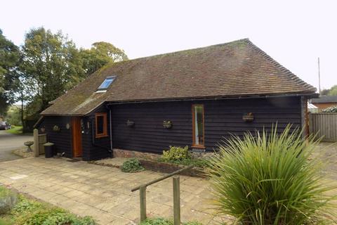 3 bedroom property to rent, Sycamore Barn, Elmsted