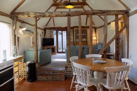 3 bedroom property to rent, Sycamore Barn, Elmsted