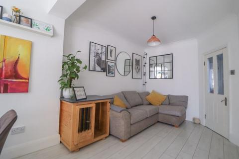 49 Beech Road, Benfleet, SS7 2AG