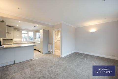 3 bedroom apartment to rent, Packhorse Road, Gerrards Cross