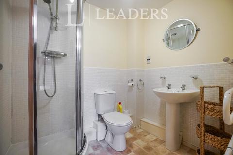 2 bedroom apartment to rent, Ladybarn Court, Fallowfield, Manchester, M14
