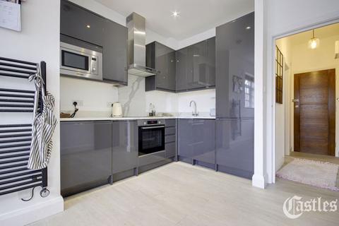 1 bedroom flat for sale, Fox Lane, London, N13