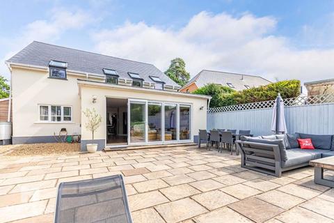 4 bedroom detached house for sale, Hurn Road, Christchurch, BH23