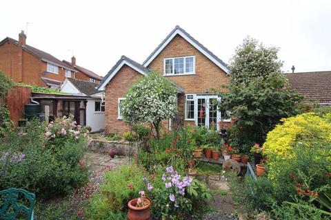 3 bedroom detached bungalow for sale, Ashley Close, Kingswinford DY6