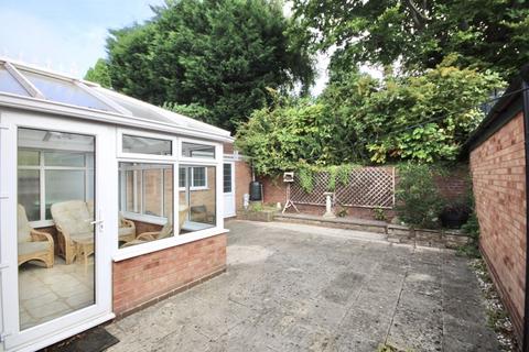 2 bedroom detached bungalow for sale, Fredericks Close, Stourbridge DY8