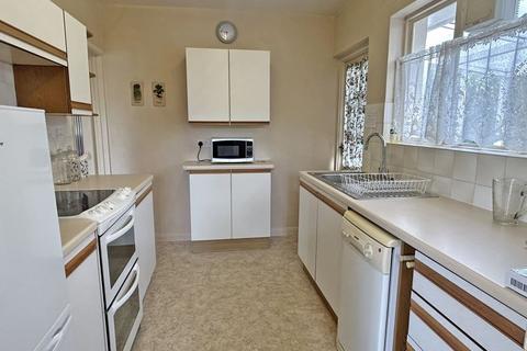 2 bedroom detached bungalow to rent, Manstone Lane, Sidmouth