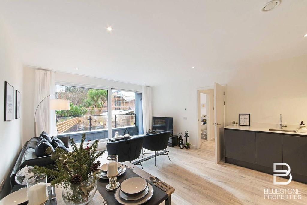Apartment in Purley - More