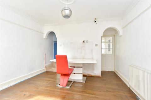 49 Adelaide Road, Gillingham, ME7 4NJ