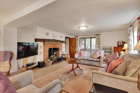 5 bedroom detached house for sale, The Street, Benenden, Kent, TN17 4DJ