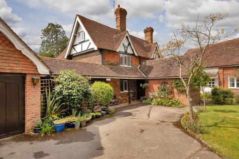 5 bedroom detached house for sale, The Street, Benenden, Kent, TN17 4DJ