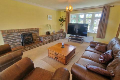 4 bedroom detached house for sale, Trelawny Way, Bembridge, Isle of Wight, PO35 5YE