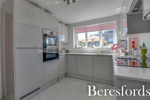 24 Tomlyns Close, Hutton, Brentwood, CM13 1PU