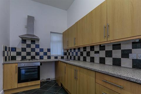 2 bedroom flat to rent, Splott Road, Cardiff CF24